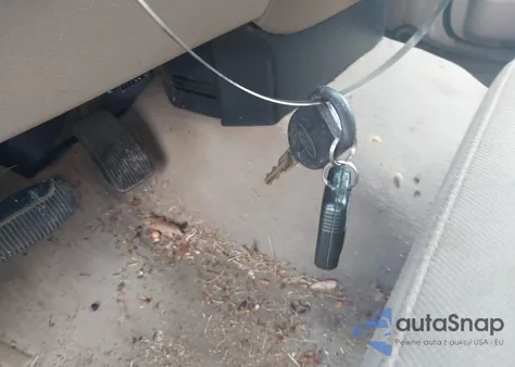 2004 Ford F-150 Stx/Xl/Xlt from USA, damaged, VIN 1FTRX12W34NB69352